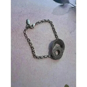 Une Ligne | Paris Designer Vintage Silver Circle Bracelet